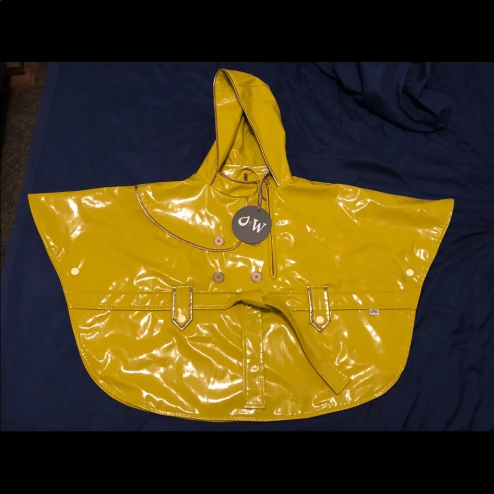 Oil and water girls size 4/5 raincoat